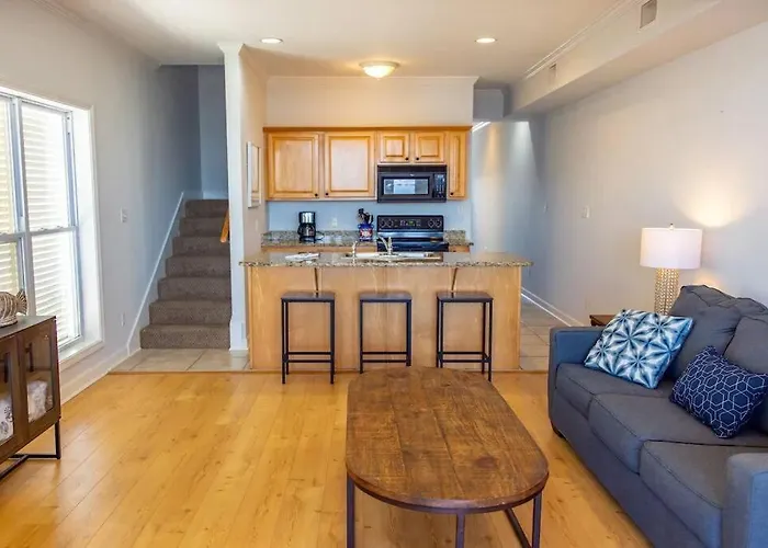 Sandy Fox- Walk To Beach, Private Pool, Sleeps 26 *